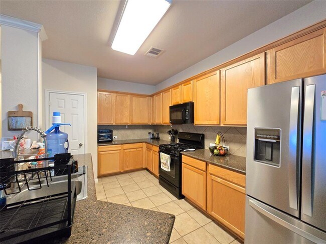 Photo - 204 Valona Loop