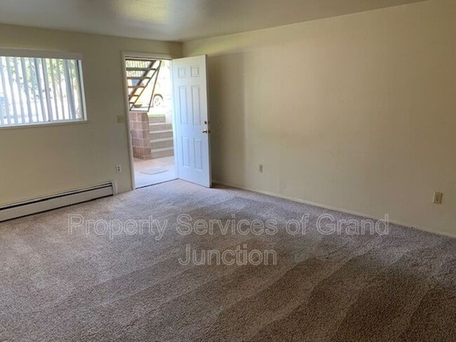 Photo - 2857 Elm Cir Unidad 26