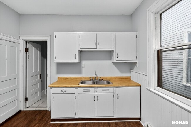 Photo - 235 Potomac Ave