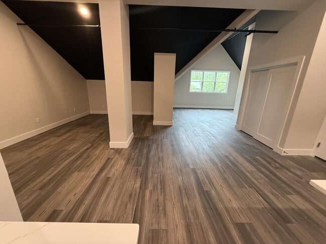 Photo - 1821 E Main St