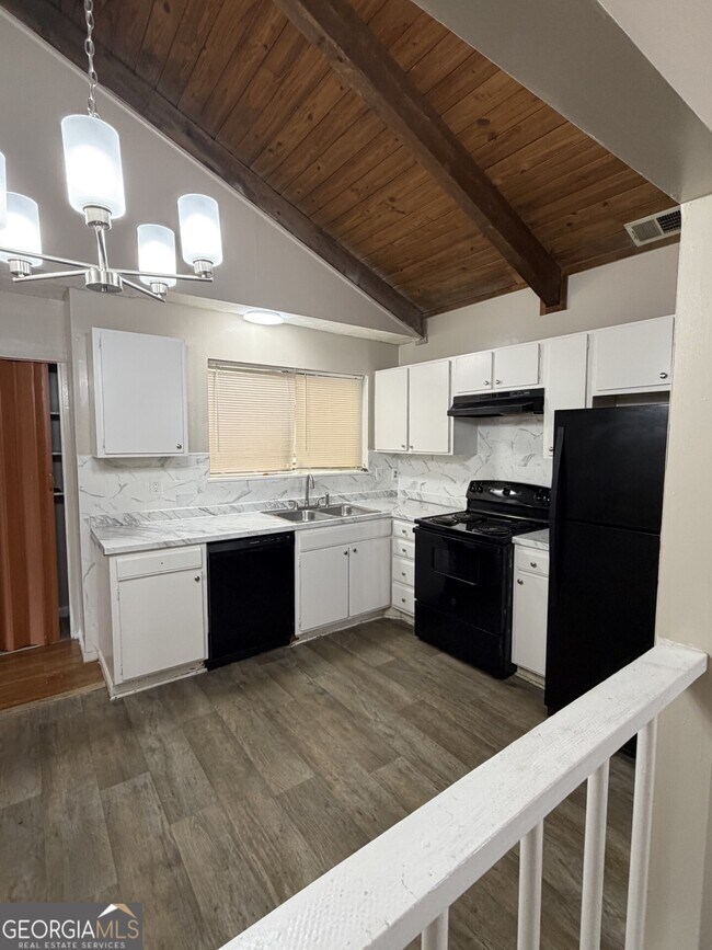 3575 Oakvale Rd Unit 710