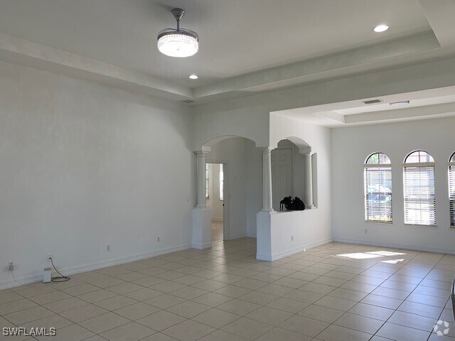 Building Photo - 10250 Templeton Ln Rental