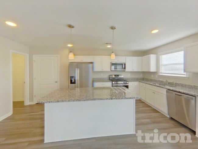 Photo - 33 Chalet Ct