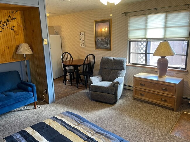 Photo - STUDIO APT - ROSE TREE INN, UPTOWN SEDONA-...