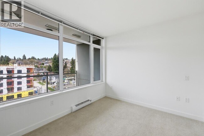 200 Nelson's Crescent Unit 902