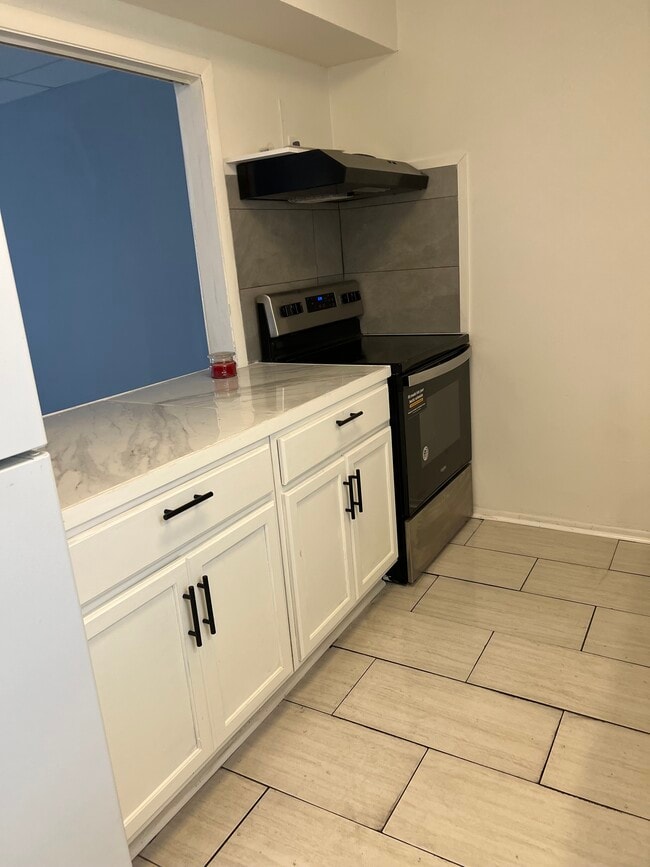 Building Photo - 3136 Harbor Blvd Unit 2B