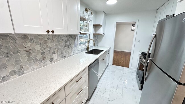 Photo - 1271 Hereford Rd