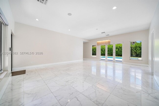 Photo - 511 Madeira Ave