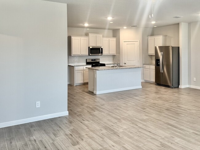 Photo - 198 Bay Mdws Ln