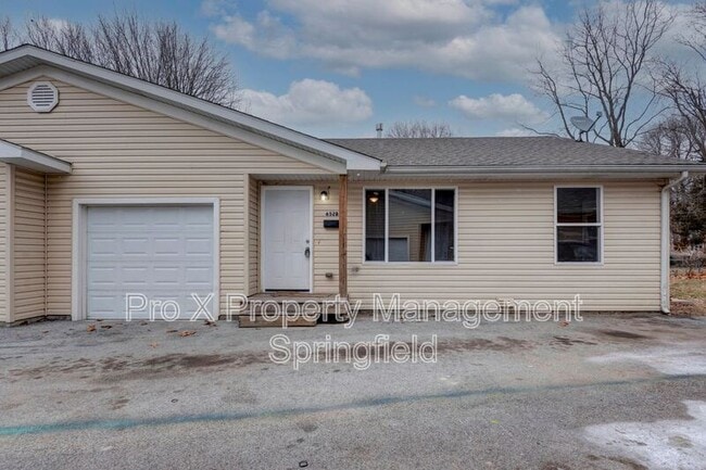 Photo - 642 N Belview Ave Unit B