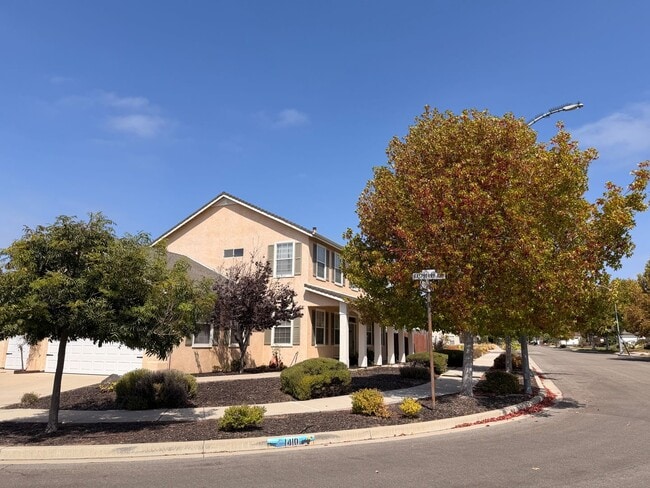 1410 Raspberry Ave