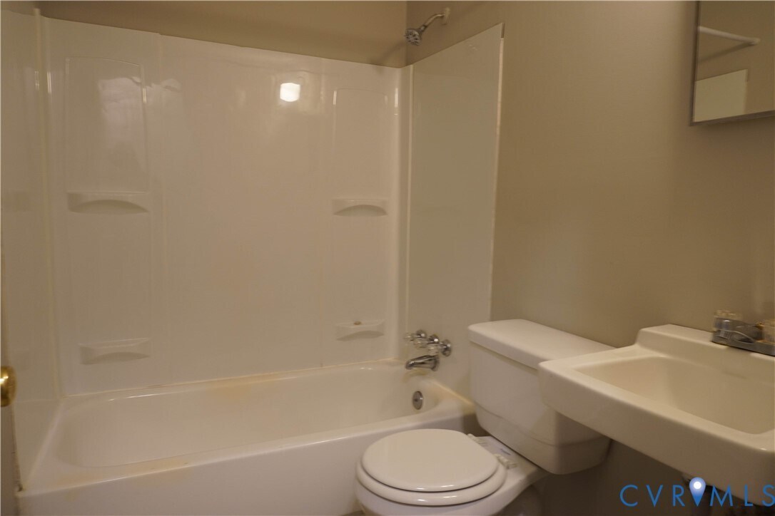 Photo - 214 Randolph St