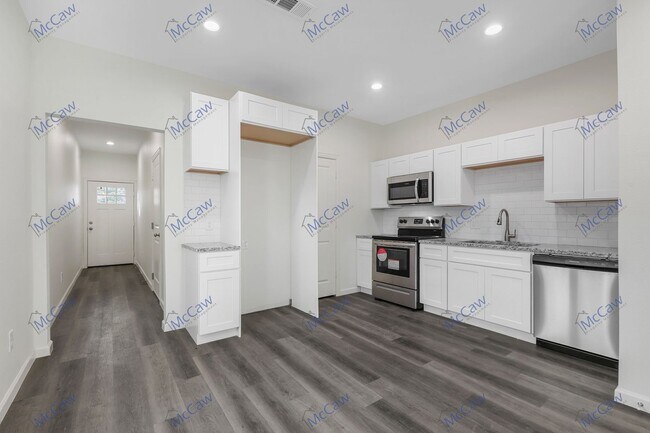 Photo - 3/2.5 Duplex Near TCU! - PRICE IMPROVEMENT!