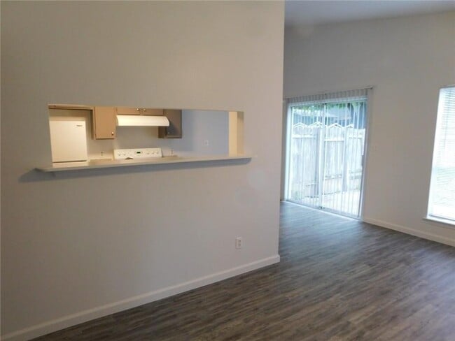 Photo - 1002 Fieldwood Dr