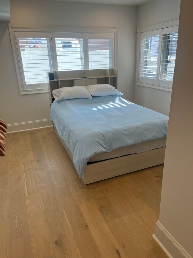 Photo - 1335 11th St NW Unit 103