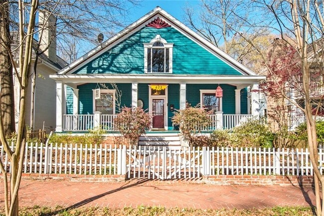 Photo - 623 Cherokee Ave SE