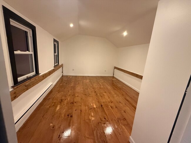 Photo - 300 Naubuc Ave Unit 2