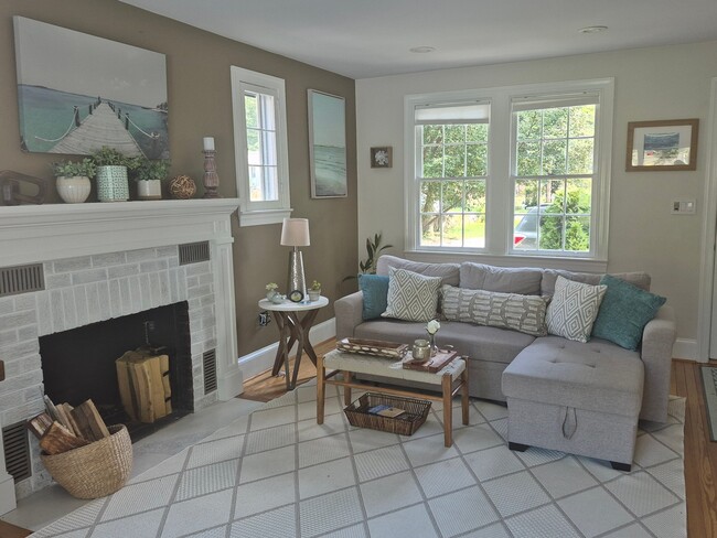 9226 Fowler Ln Unit 9226 Fowler Lane-1004