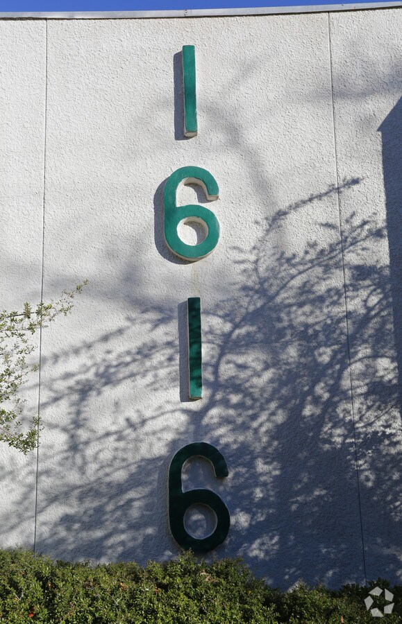 Wolf Ridge Apartments Denton, TX