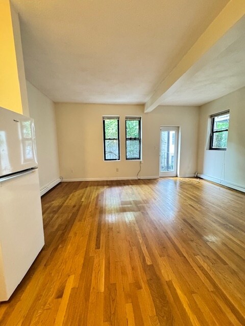 Photo - 81 S Huntington Ave Unidad 2