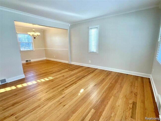 Photo - 1779 Graefield Rd