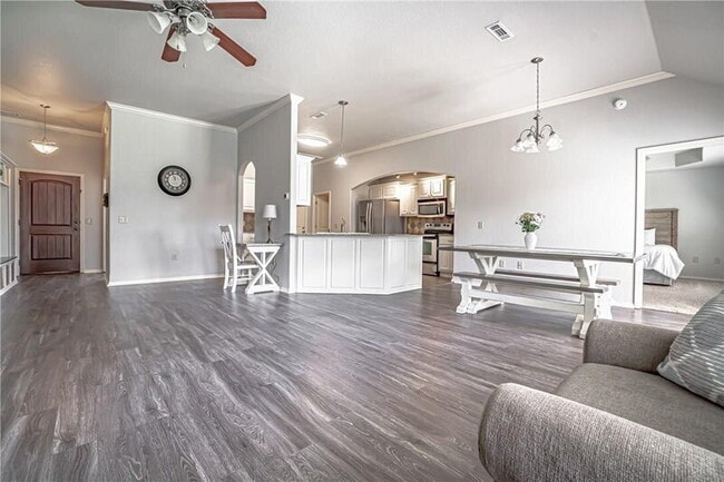 Photo - 3101 SW Gumleaf Rd