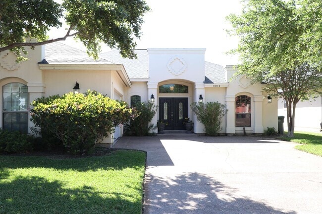 Building Photo - 10514 Winrock Dr Rental