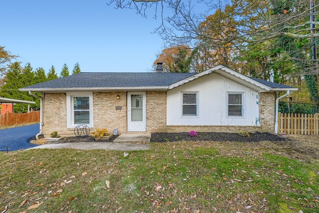 Photo - 601 Boxelder Dr House