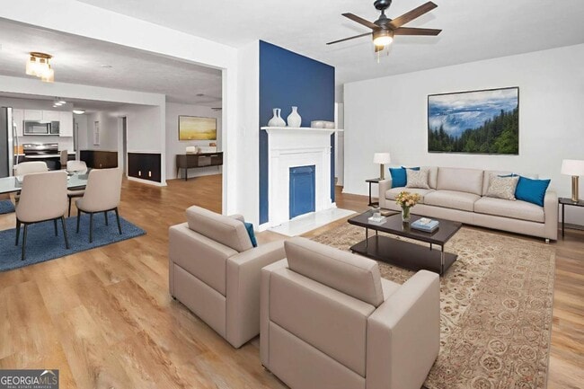 Photo - 209 N Lee St