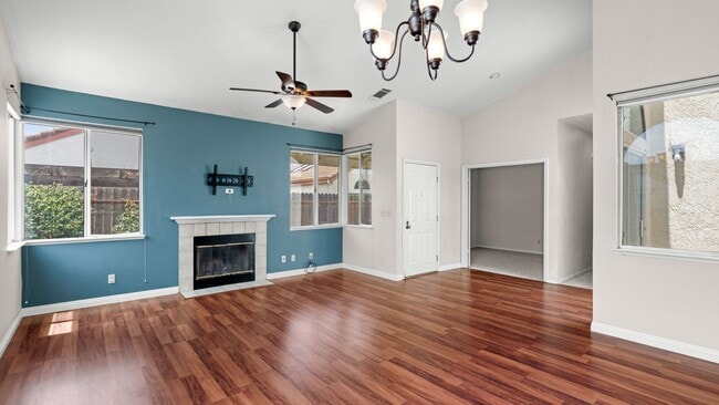 Photo - Cute 3 Bedroom Home in Lawler Ranch!