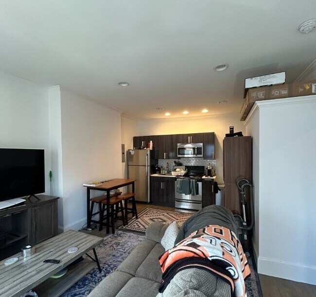 Photo - 223 Newbury St Apartments Unit 4F