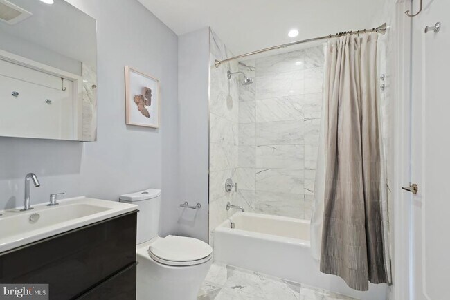 Photo - 45 Sutton Square SW Unit 1111