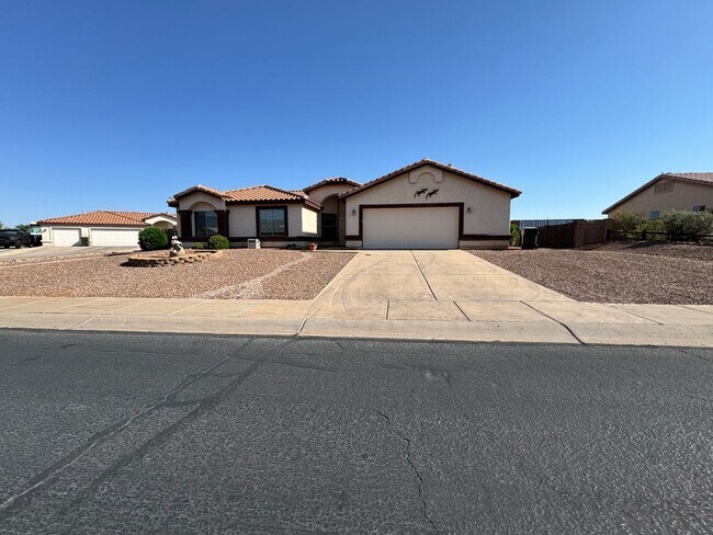 Photo - 4BR/2BA/2.5CG, 2057 sq.ft. rental with DOG...