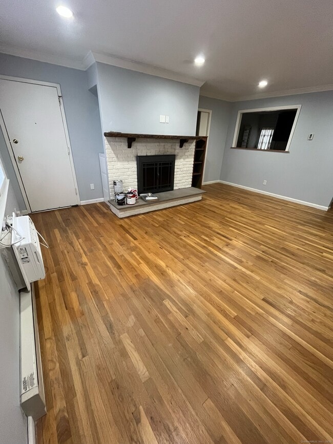 Photo - 1307 Hope St Unidad B8 Rental