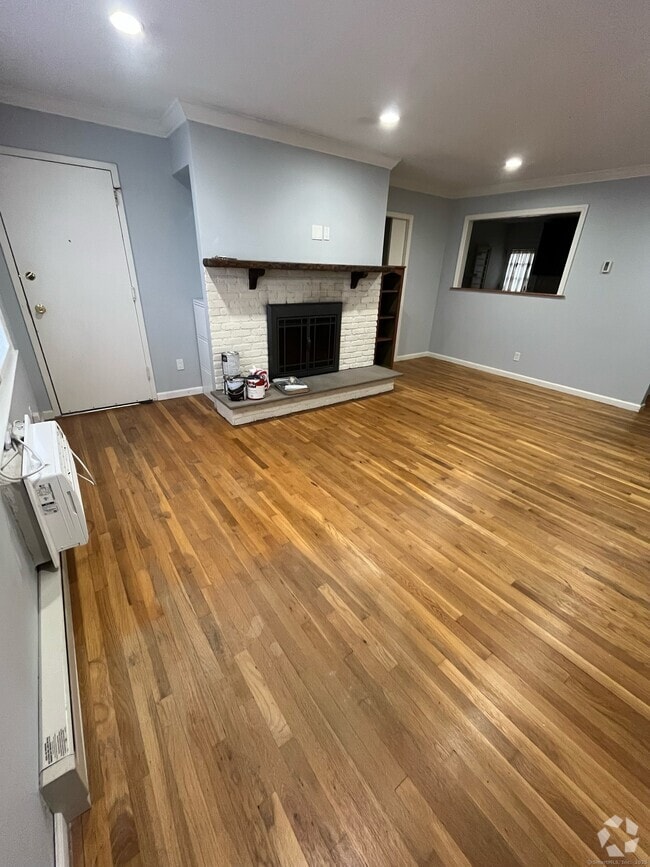 Building Photo - 1307 Hope St Unit B8 Rental
