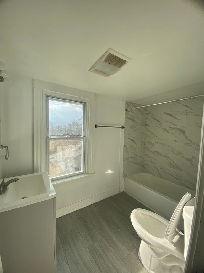 Photo - 67 Miner St Unit 1