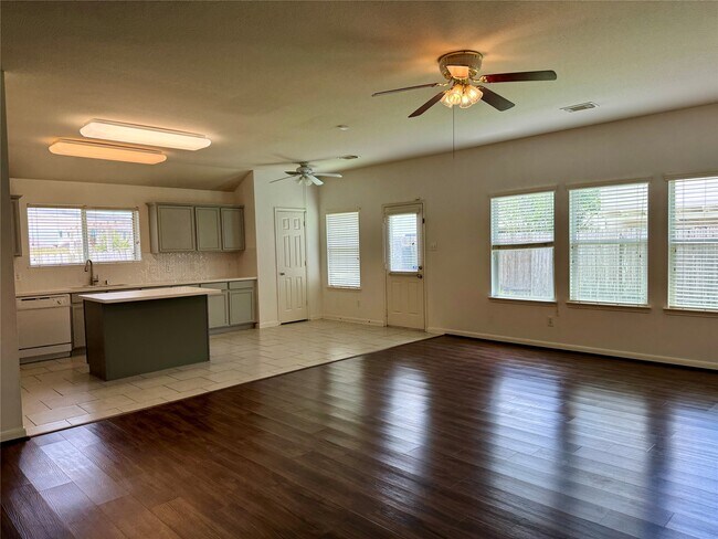 Photo - 2210 Tremont Trail Ln