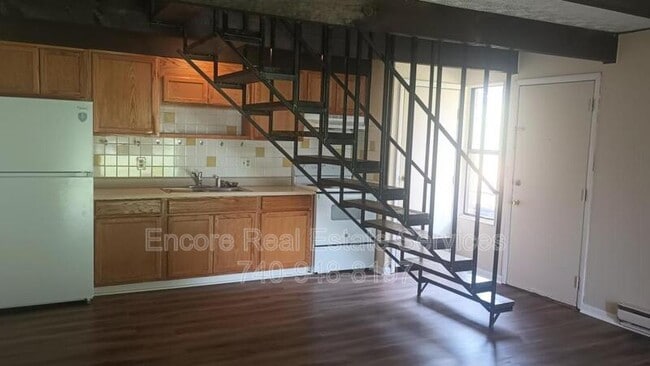 Photo - 1241 Nadine Dr Unit Apt B