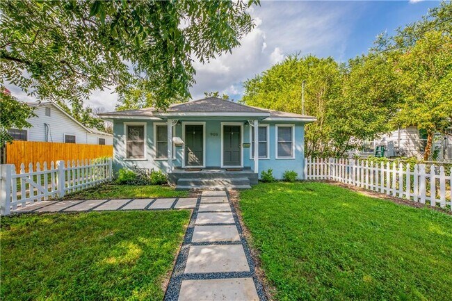 Building Photo - 906 Capitol Ct