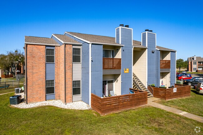 23Hundred Apartments