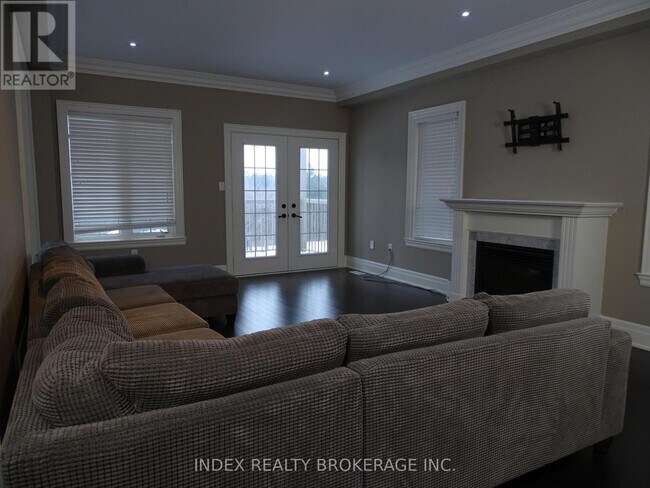 Photo - 24 Lloyd Sanderson Dr