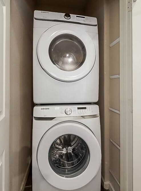 Photo - 600 13th St E