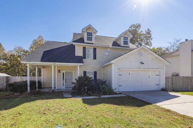 Building Photo - 4 Bedroom 2.5 Bath House in Woodland Lakes - Goose Creek