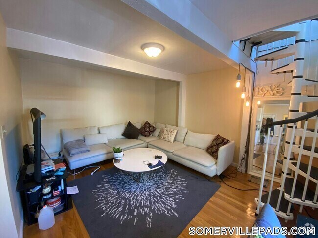 Building Photo - 259 Beacon St Rental