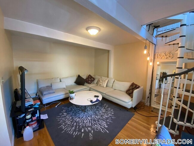 Photo - 259 Beacon St Apartment Unit R