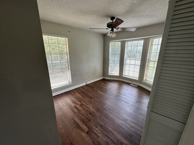Photo - 720 Cedar Cone Cir