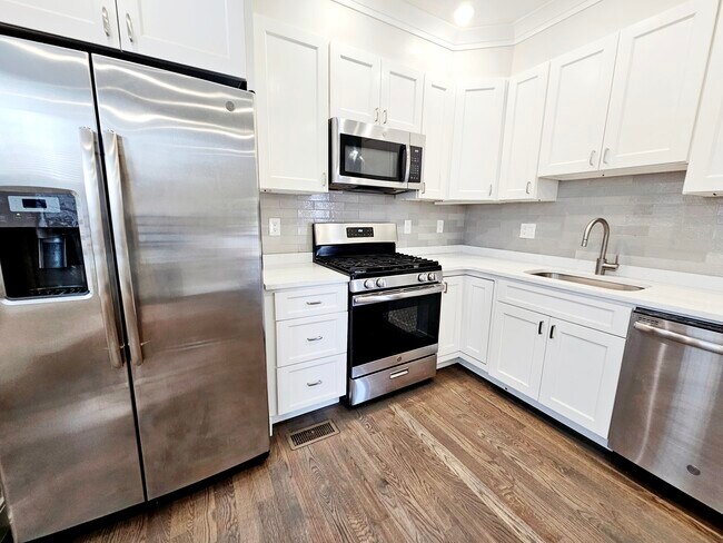 Photo - 79 Linden St Unit 2