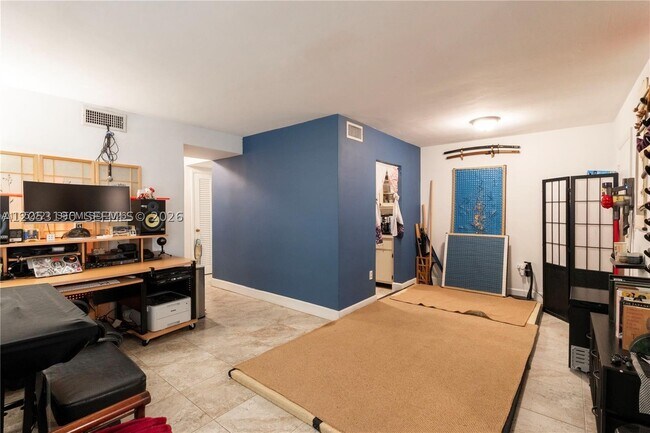 Photo - 9490 SW 77th Ave Unit N1
