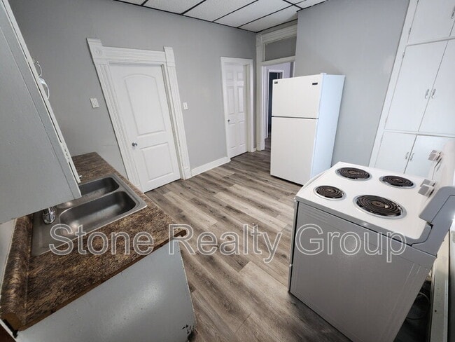 Photo - 121 Gilbert Ave Unit 1