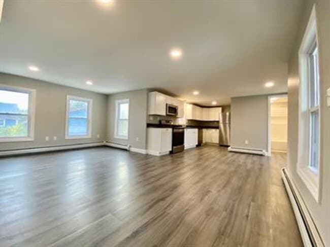 Photo - 1 Garland Rd Apartment Unit B
